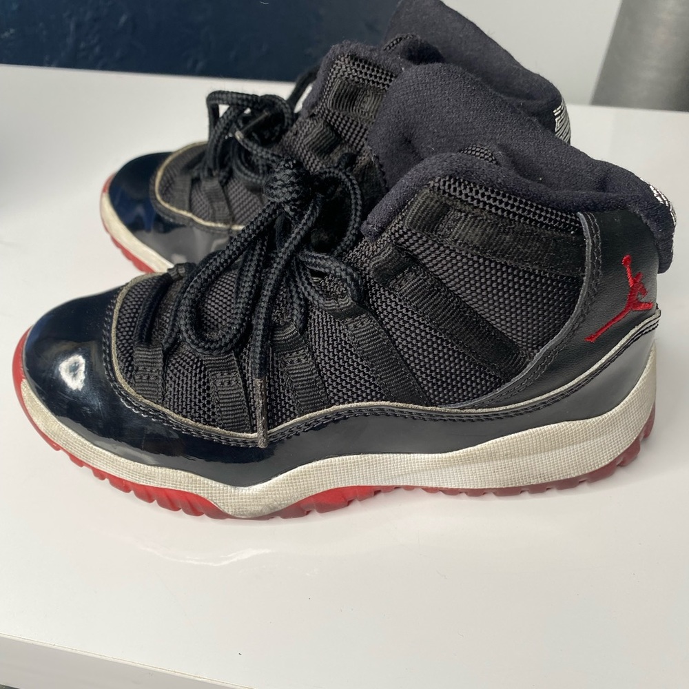 Jordan Retro 11